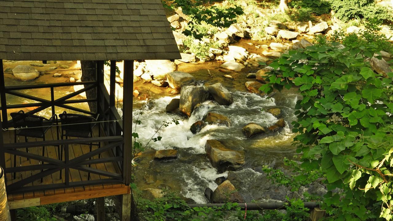Riverside Lodge At Chimney Rock Bagian luar foto