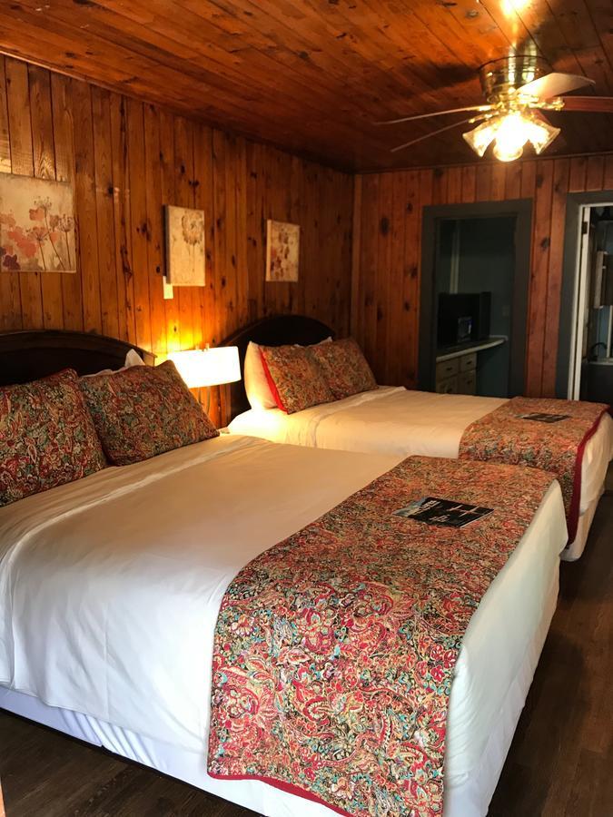 Riverside Lodge At Chimney Rock Bagian luar foto