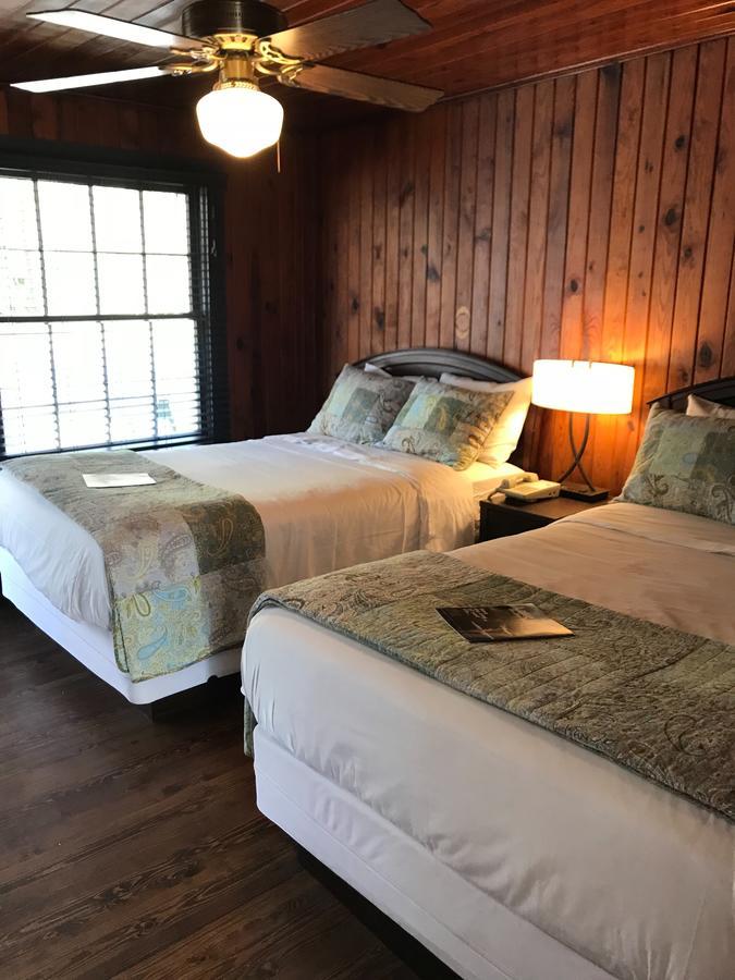 Riverside Lodge At Chimney Rock Bagian luar foto