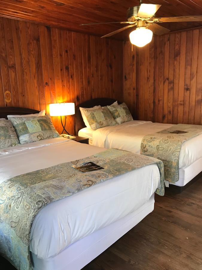 Riverside Lodge At Chimney Rock Bagian luar foto