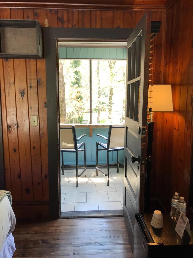 Riverside Lodge At Chimney Rock Bagian luar foto