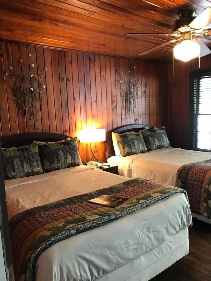 Riverside Lodge At Chimney Rock Bagian luar foto