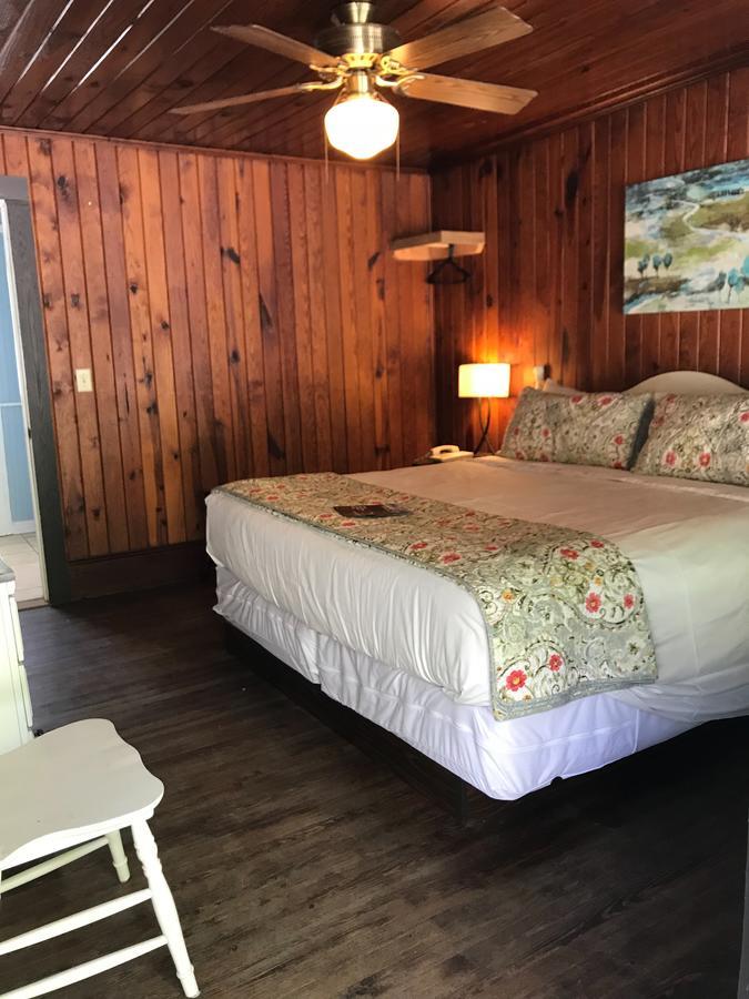 Riverside Lodge At Chimney Rock Bagian luar foto