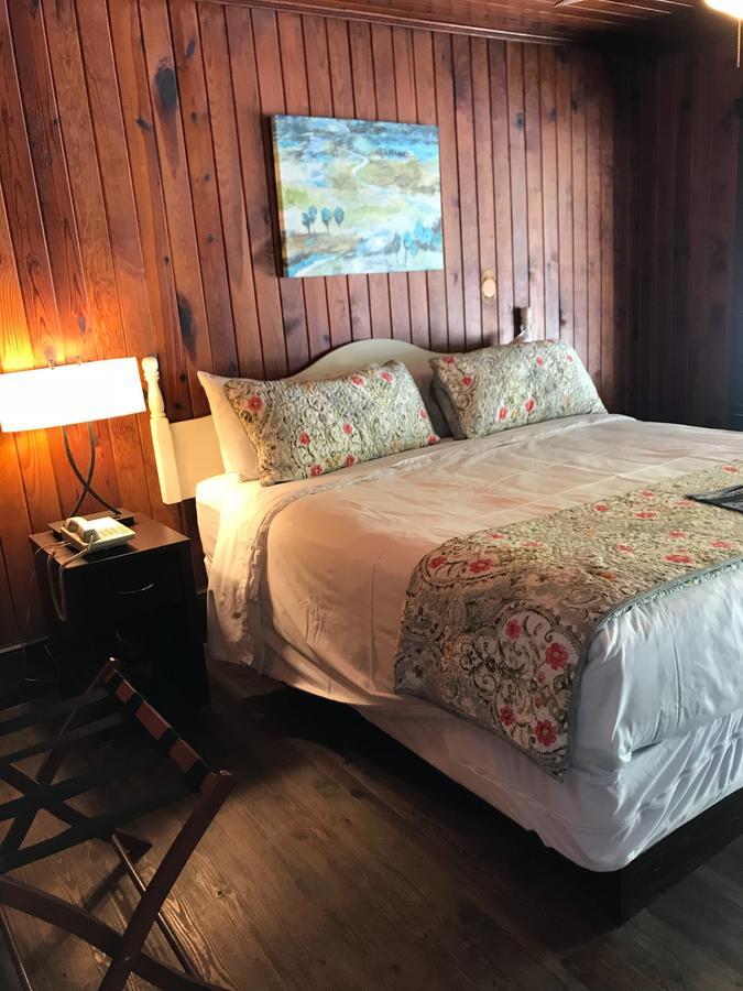 Riverside Lodge At Chimney Rock Bagian luar foto